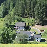 Holiday Rehsiepen